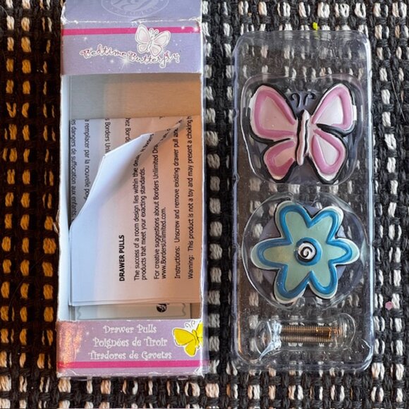 Bedtime Butterfly Flower & Butterfly Drawer Pulls - Picture 4 of 10